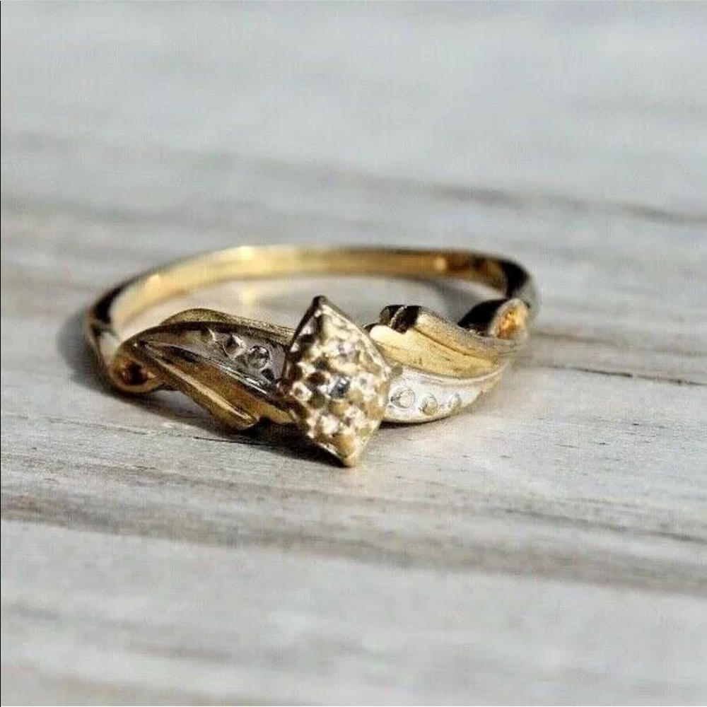 Vintage 10KT Gold Ring size 5 (A1)